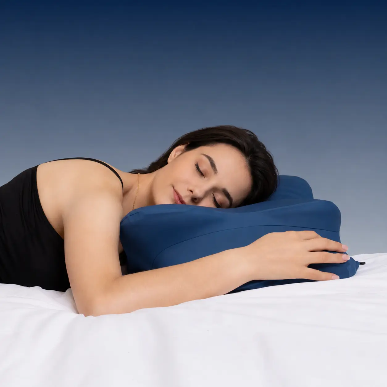 Oreiller Cervical Mémoire de Forme – Maintien Renforcé 4 Positionnement de l'oreiller cervical mémoire de forme pour les dormeurs sur le ventreventre